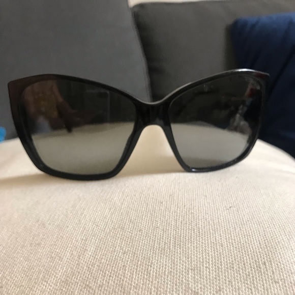 🍬Chanel 🕶🍬SOLD - Picture 7 of 8